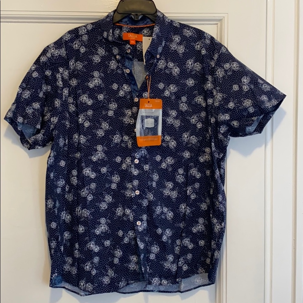 ✴️ Tallia Sport Men’s Button Down With Mask